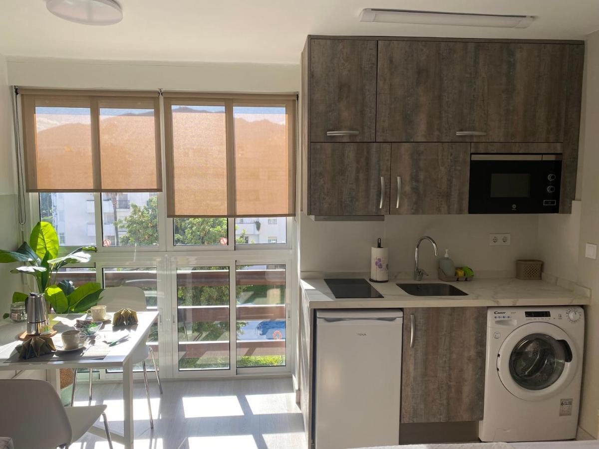 Apartamentos Naciones Playa, La Paloma Benalmadena Bagian luar foto
