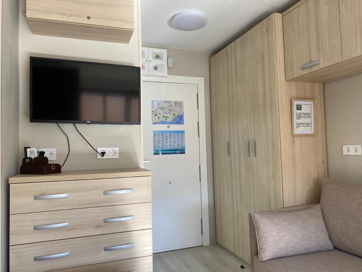 Apartamentos Naciones Playa, La Paloma Benalmadena Bagian luar foto